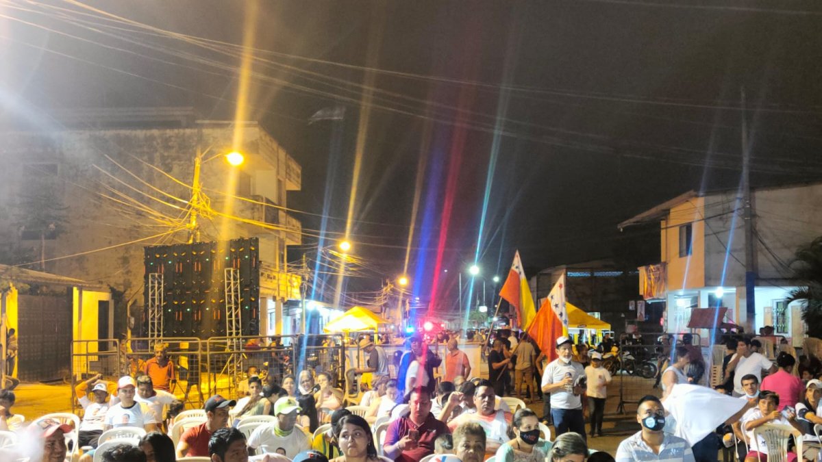 La tierra del Chito Vera' vive una fiesta previo a su pelea