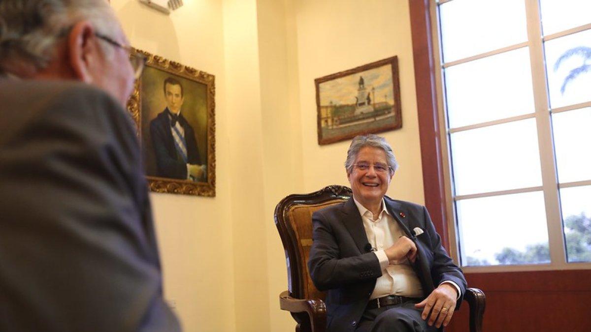 Guillermo Lasso en entrevista este 3 de mayo.