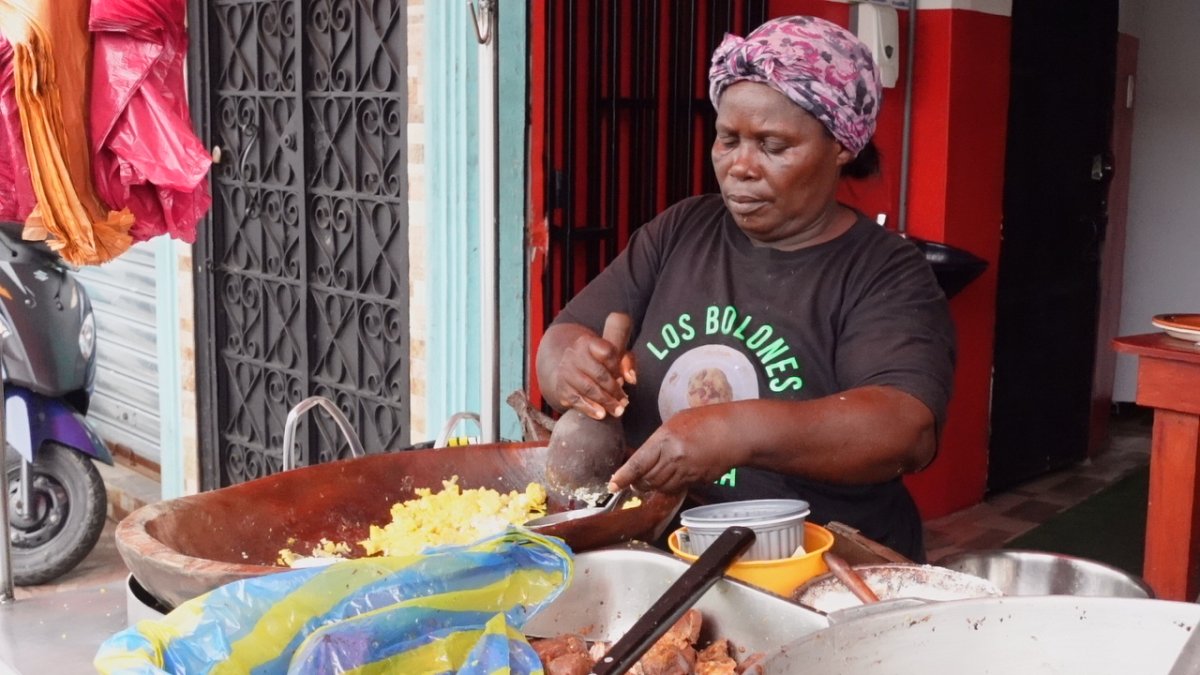 La bolonera del Puerto, Dalia Mina.