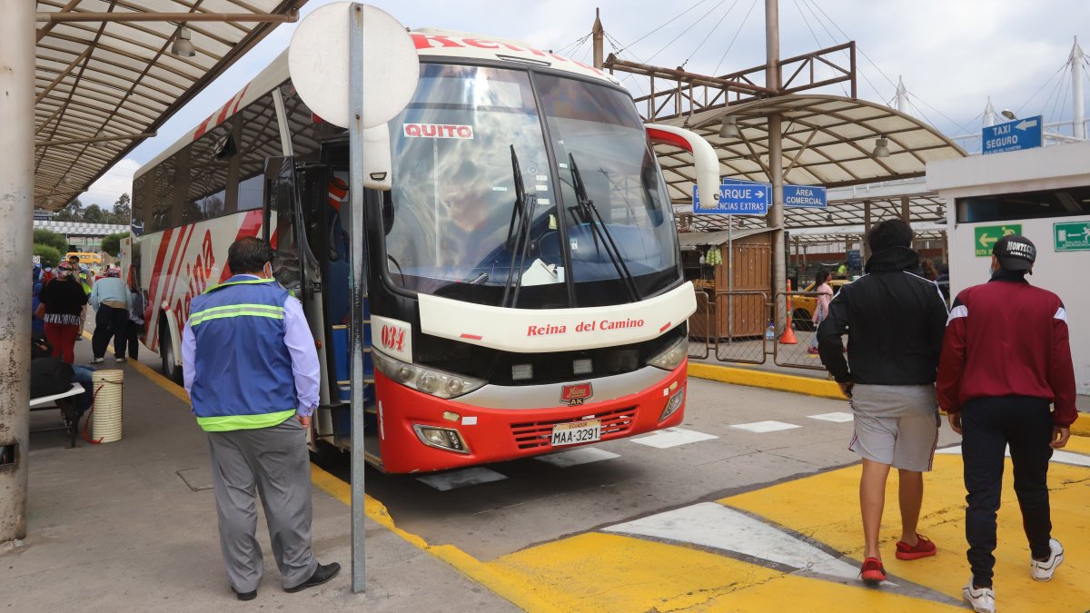 Según el director ejecutivo de la ANT, Adrián Castro, la reducción de muertes se debe a la suspensión de rutas.