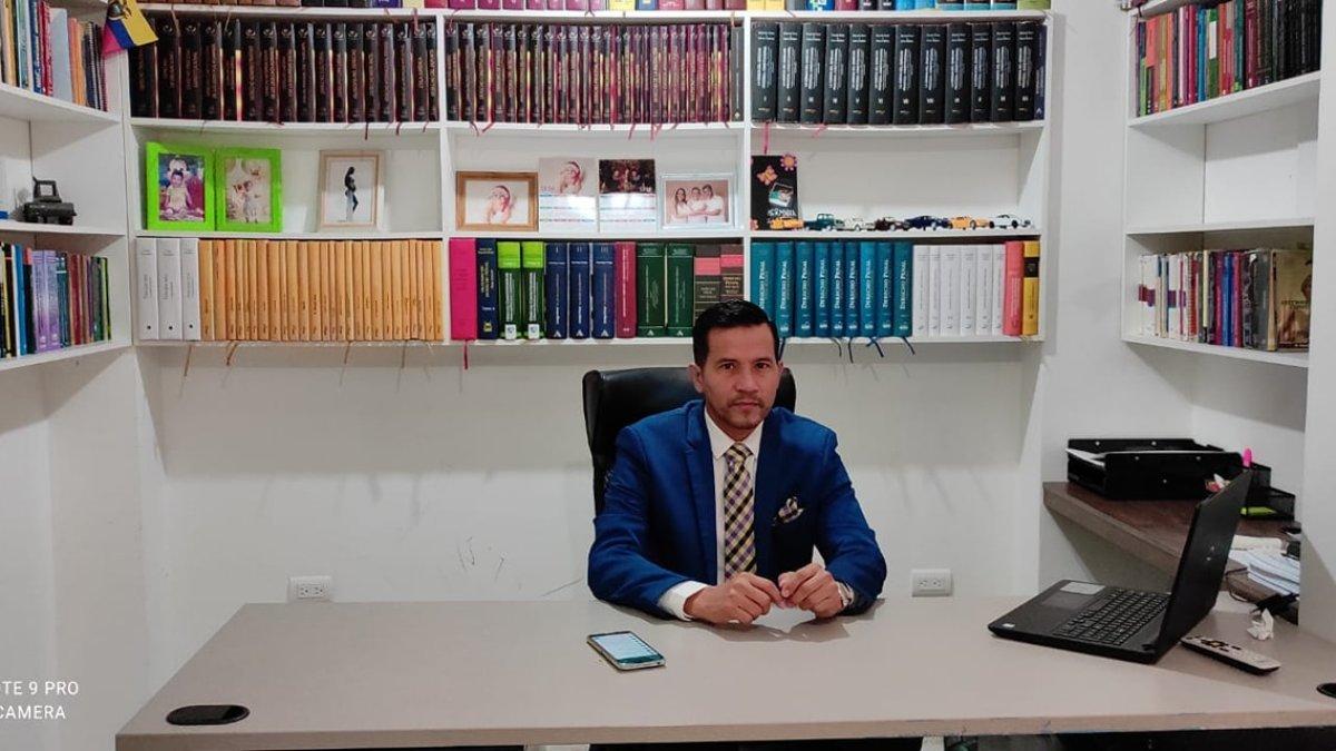 Walter Vallejo, abogado que patrocinó a personas involucradas en casos de narcotráfico, entre estas al Pablo Escobar ecuatoriano, alias Gerald.