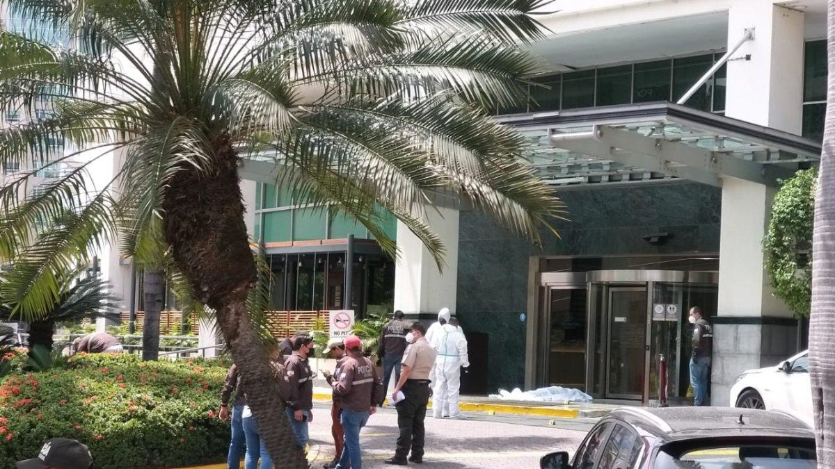 Esta mañana se registró una muerte violenta en los exteriores del Hotel Sheraton, en el norte Guayaquil