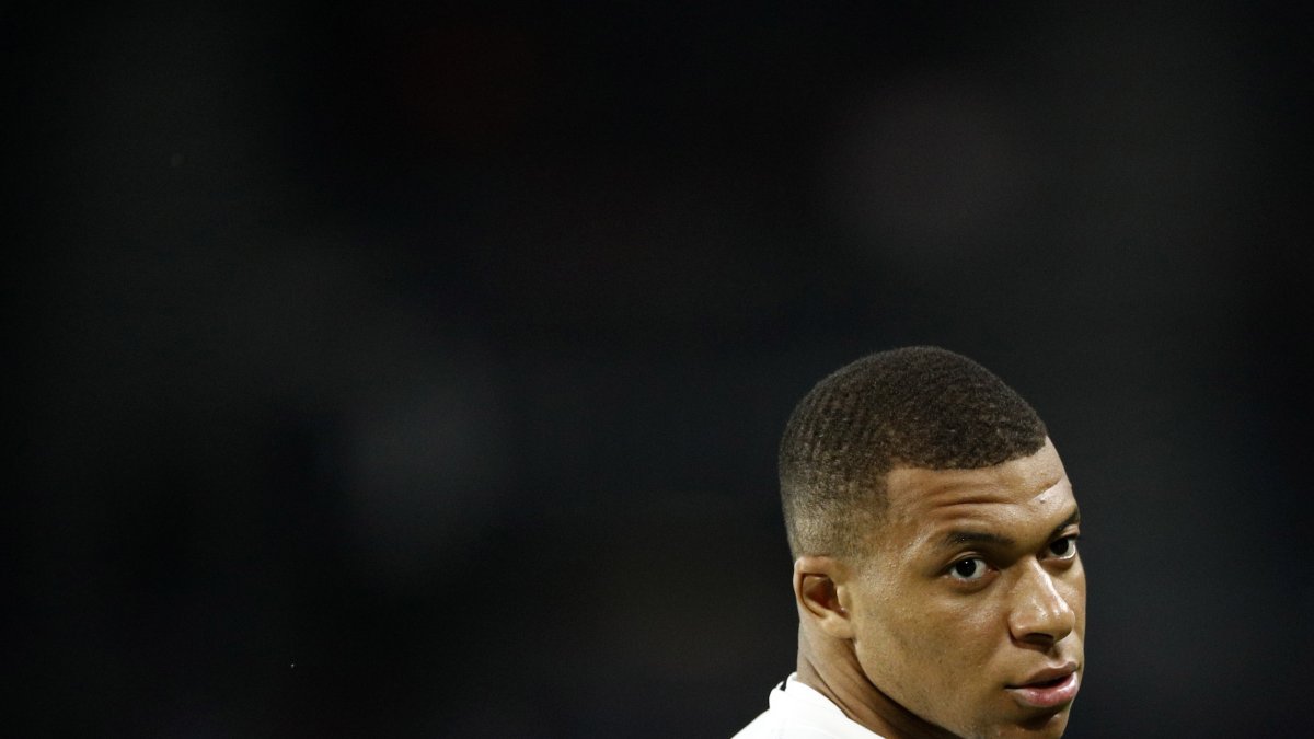 El futbolista del Paris Saint-Germain Kylian Mbappé