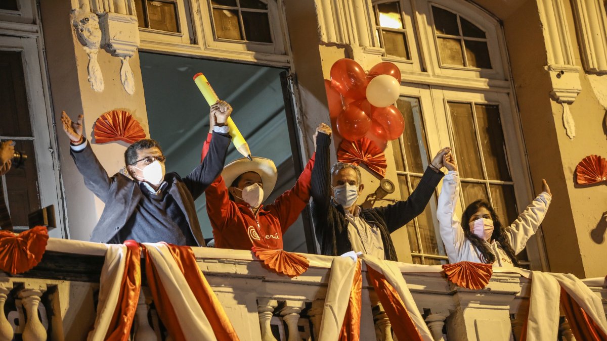 Fotografía de archivo, tomada el pasado 3 de junio, en la que se registró al presidente de Perú, Pedro Castillo