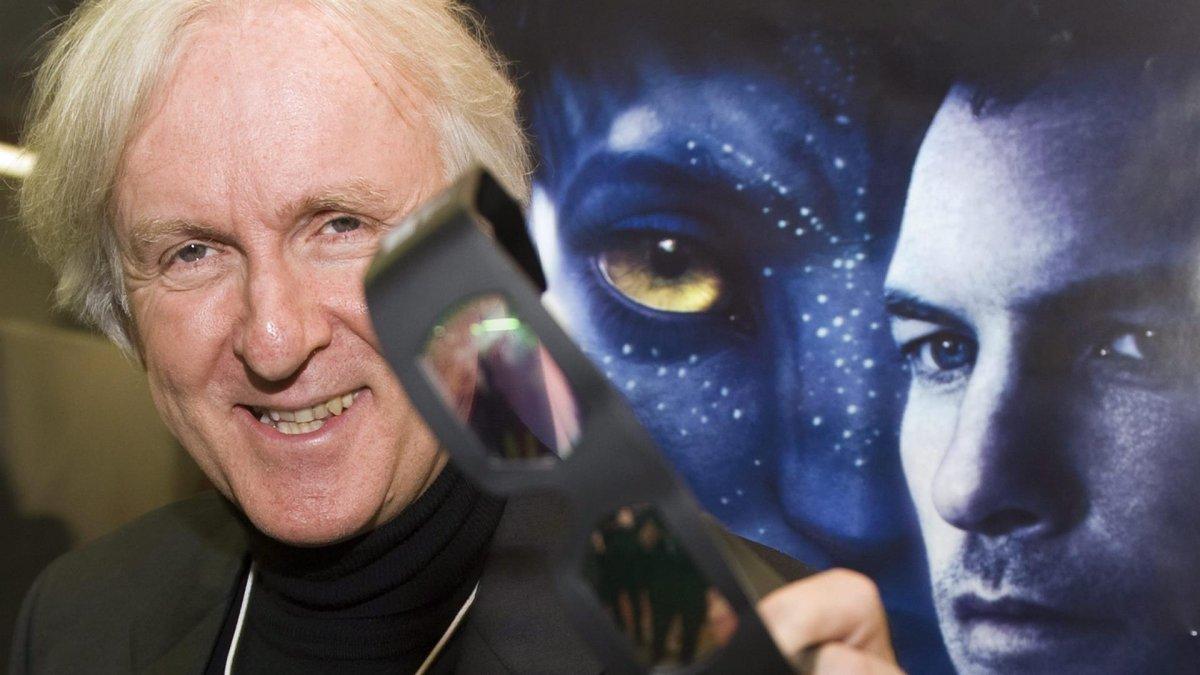 Fotografía de archivo, tomada en enero de 2010, en la que se registró al cineasta canadiense James Cameron, durante el la presentación de su filme 'Avatar', en Davos (Suiza). La segunda parte de esta saga se estrenará este año y su trailer fue difundido este lunes por la productora 20th Century Studio.