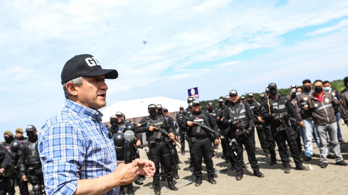 El 8 de abril pasado, Carrillo indicó que el narcotráfico y las bandas delictivas se sostienen con una