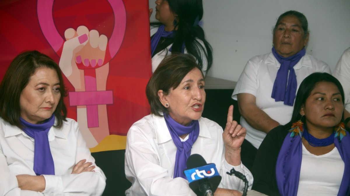 Medidas. Al menos 10 condiciones impuso el tribunal para la suspensión de la condena.