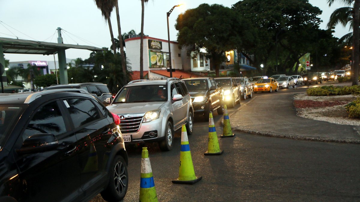 Hecho. En cada lado del redondel se colocaron conos el pasado jueves.