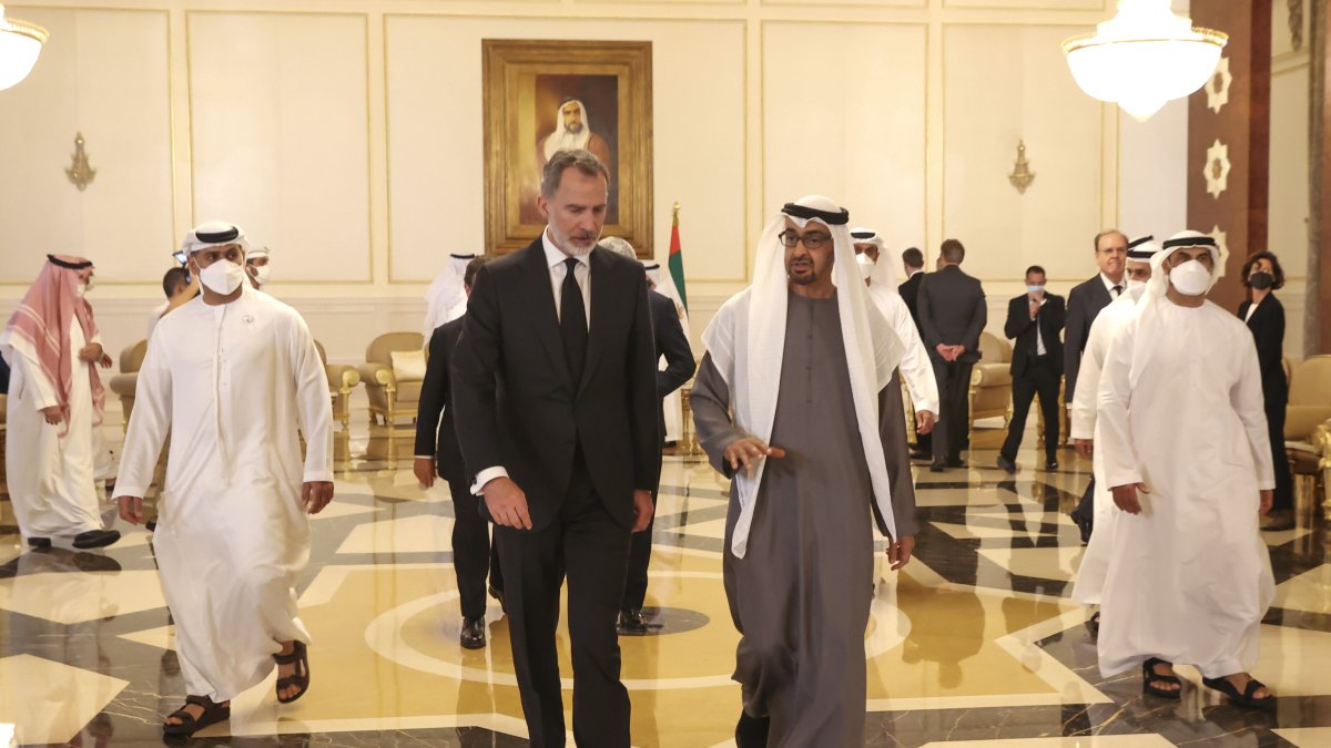 Con el jeque Mohamed Bin Zayed Al Nahyan durante su visita a Abu Dabi.
