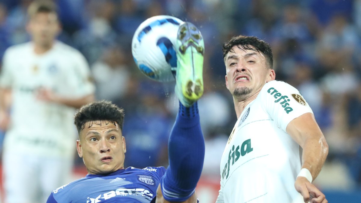 El duelo de ida en el Capwell derivó en un victoria de Palmeiras por 3-1 ante Emelec.