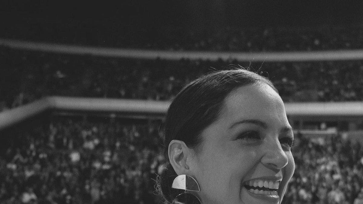 Fue en 1998 cuando la artista mexicana empezó su camino en la música. En el 2000 fue de sus temas más populares que la puso en el ojo de toda Latinoamérica.