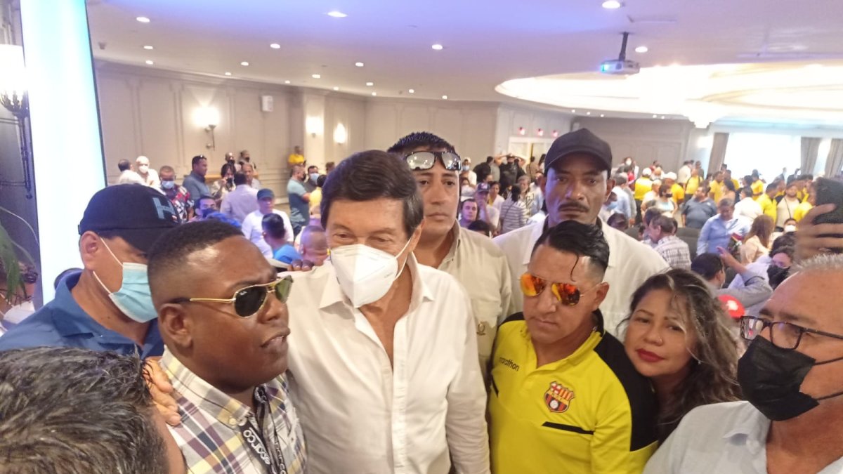 Sobre si ya ha tenido una contestación por parte del movimiento político, Lapentti subrayó que eso se sabrá en junio próximo. Por ahora se dedicará a recorrer la provincia y la ciudad.