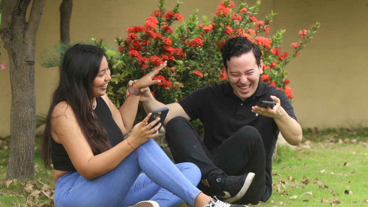 Pareja. Nadia García y Gary Barahona aseguran que su relación se basa en el amor y la complicidad.