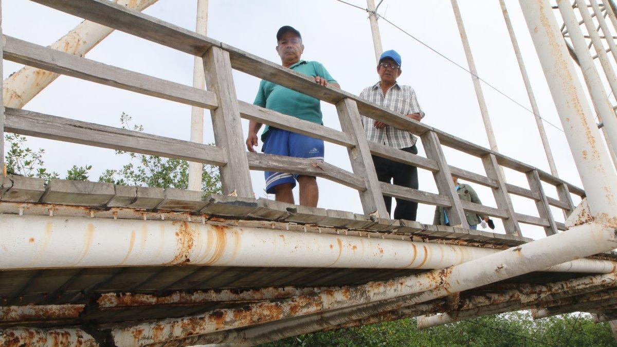 Los habitantes temen cruzar por la estructura, pero se arriesgan a hacerlo, pues es el punto de entrada y salida a diferentes comunas.