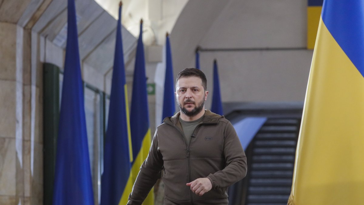 Imagen de archivo del presidente ucraniano, Volodomir Zelenski, a su llegada a una rueda de prensa en Kiev