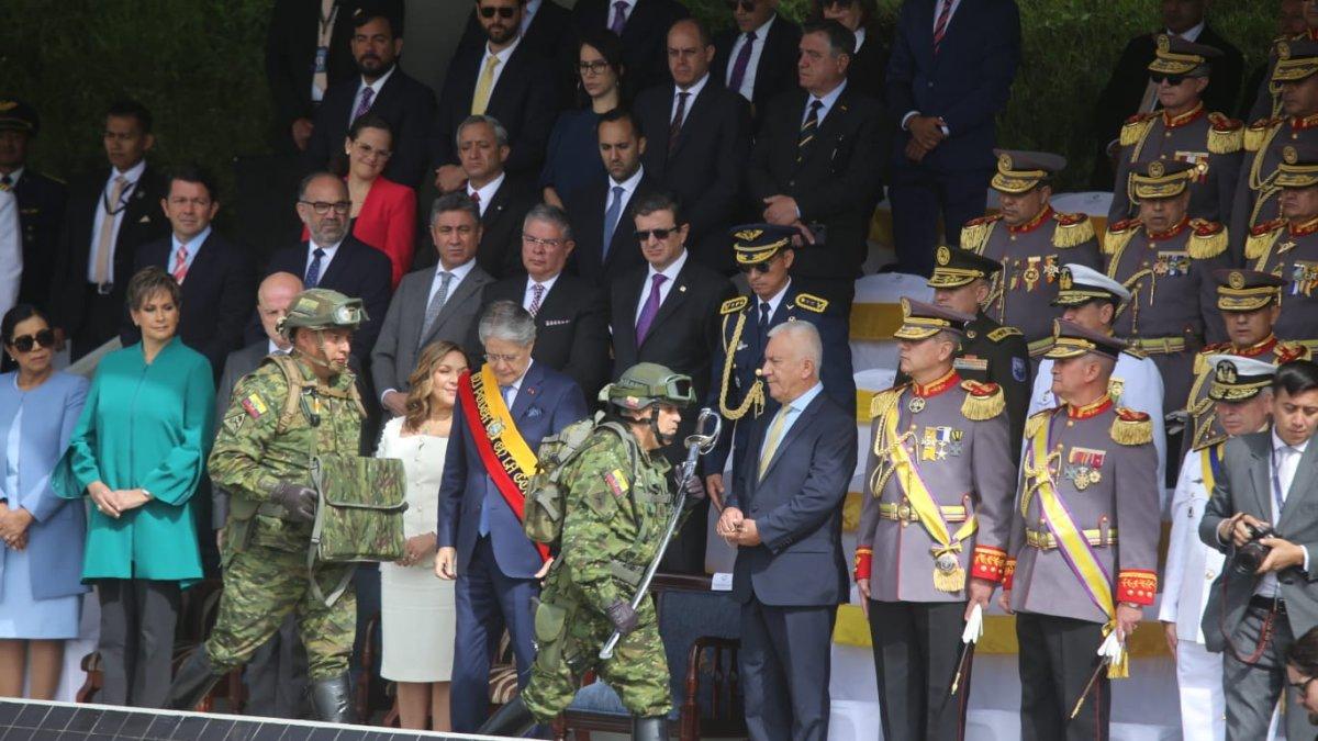 Homenaje. En el sitio donde se selló la independencia del país hubo una ceremonia militar en homenaje a los héroes.