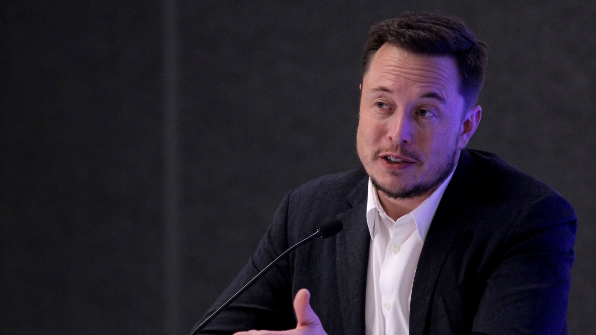 El patrimonio de Musk, concentrado en buena medida en acciones de las dos compañías, se situaba este miércoles en algo más de 197.000 millones de dólares