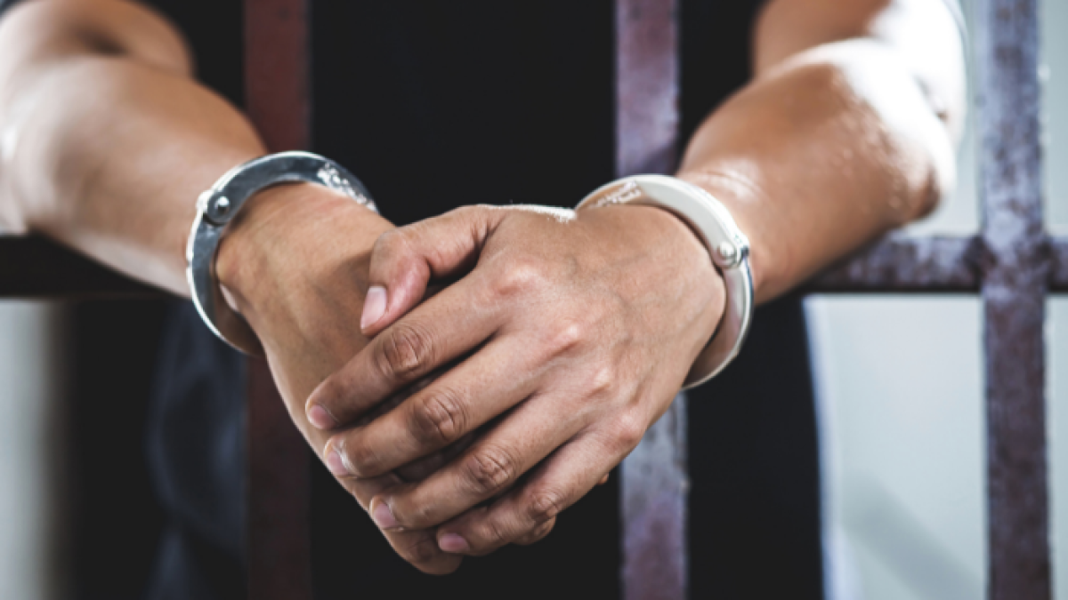 Foto referencial de hombre detenido.