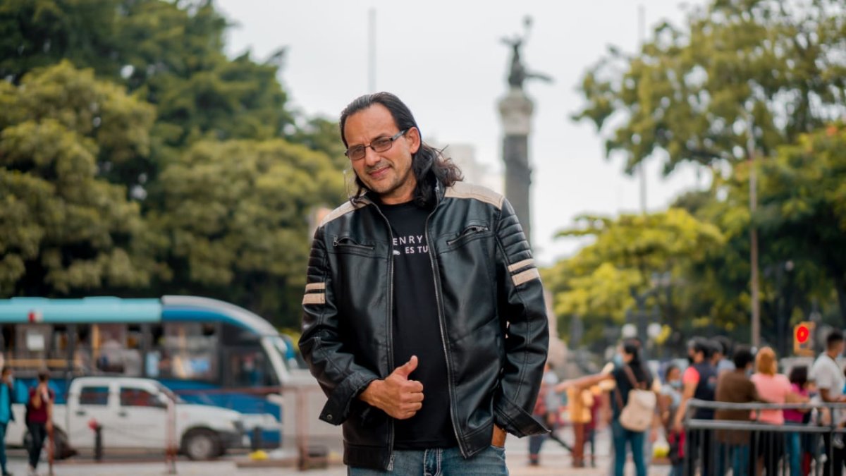 Henry Luis, hijo de padre guayaquileño, nació en Nueva York, pero actualmente radica en Orlando.