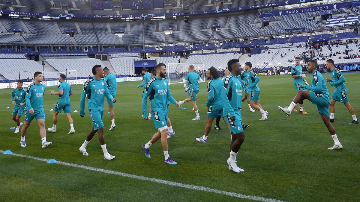 Jugadores del Real Madrid en entrenamiento.