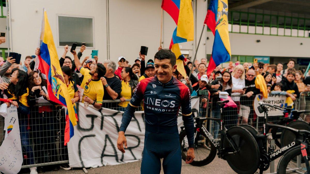 Richard Carapaz finaliza esta temporada su contrato con Ineos Grenadiers, equipo al que llegó tras coronarse campeón del Giro de Italia en 2019.