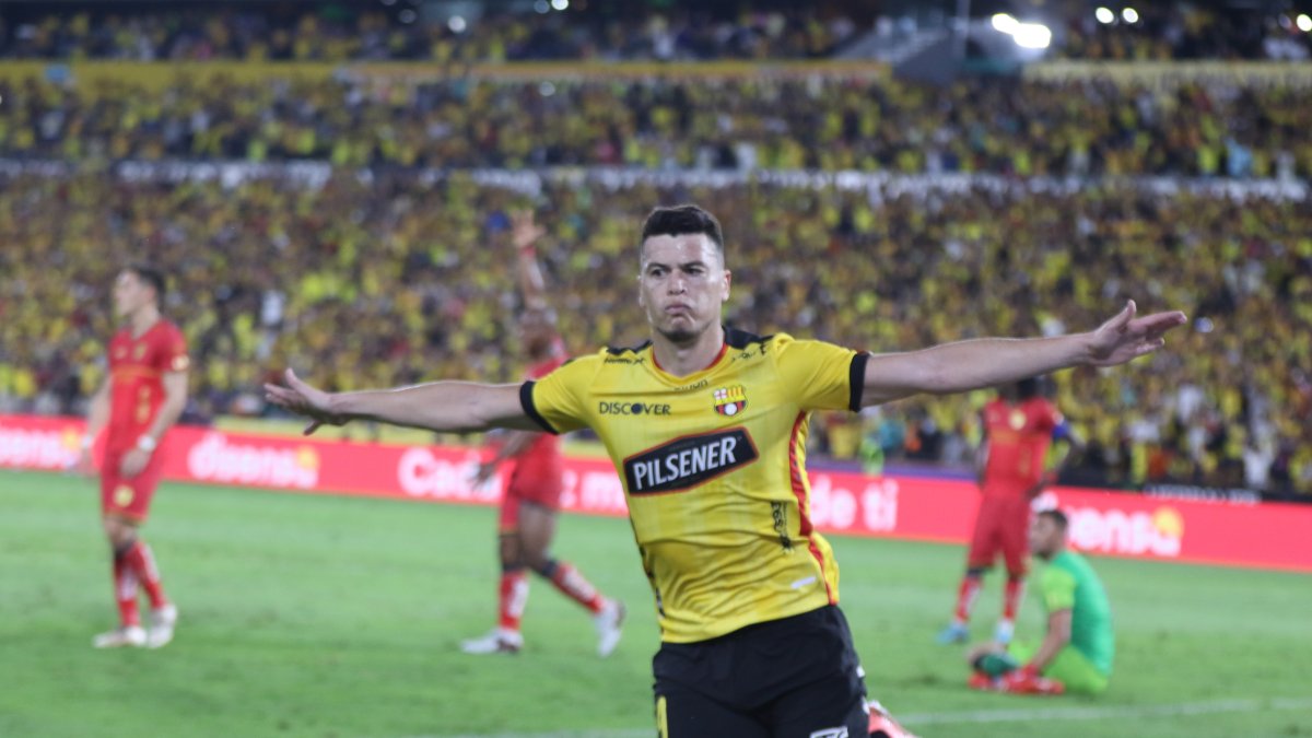 Carlos Rodríguez uno de los defensas más regulares de Barcelona.