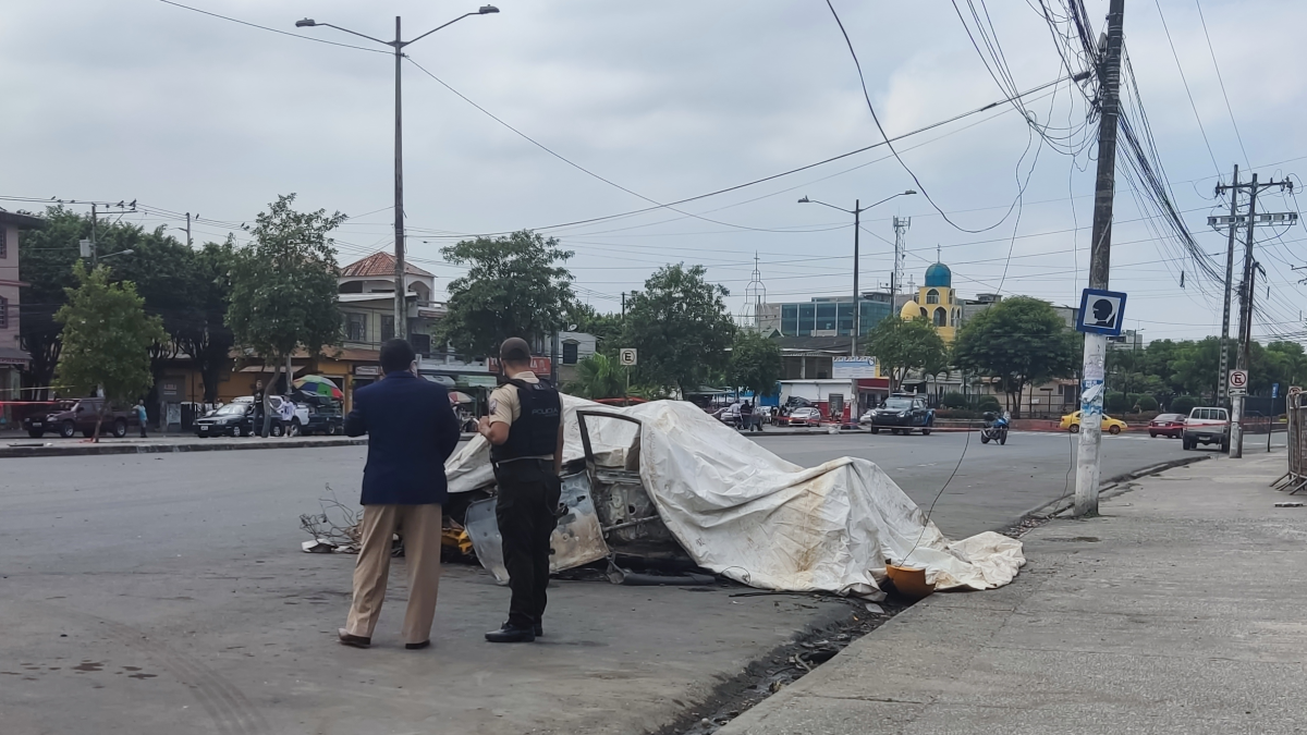 Realidad. En el último atentado de coche bomba en Guayaquil, el fiscal de turno acudió sin protección al lugar.
