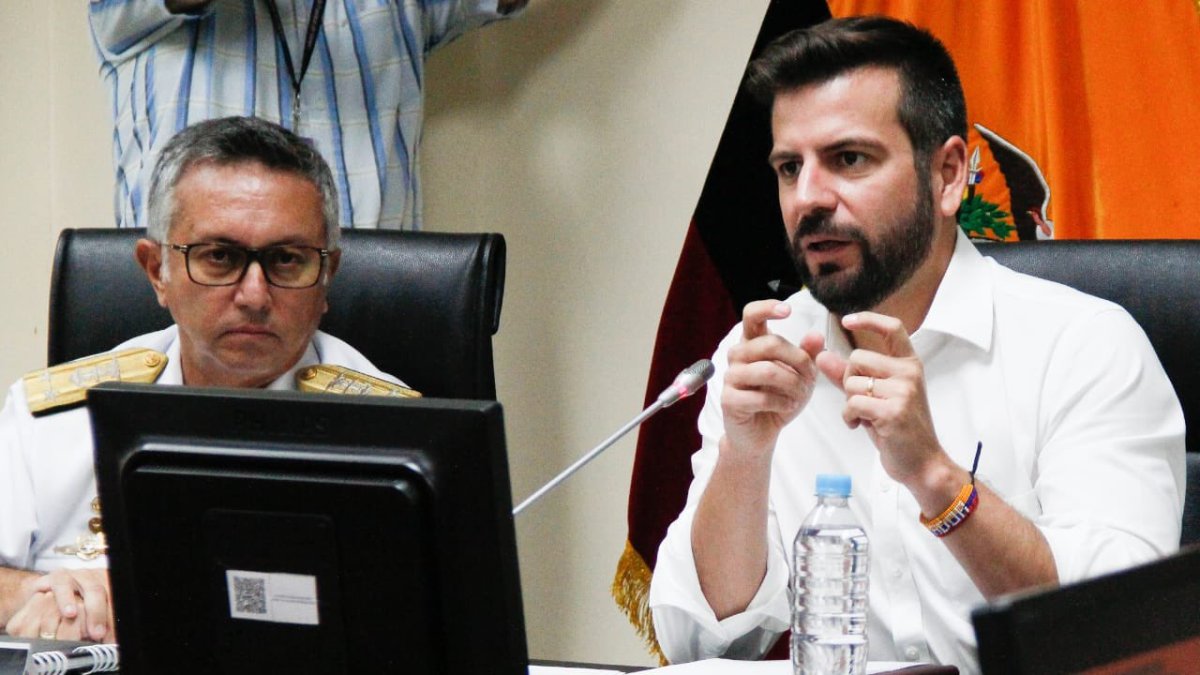 El Gobernador de Guayas, Pablo Arosemena, publicó ayer un mensaje en sus redes oficiales.