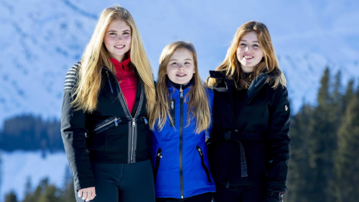 Imagen de archivo de las princesas Amalia, Alexia y Ariane.