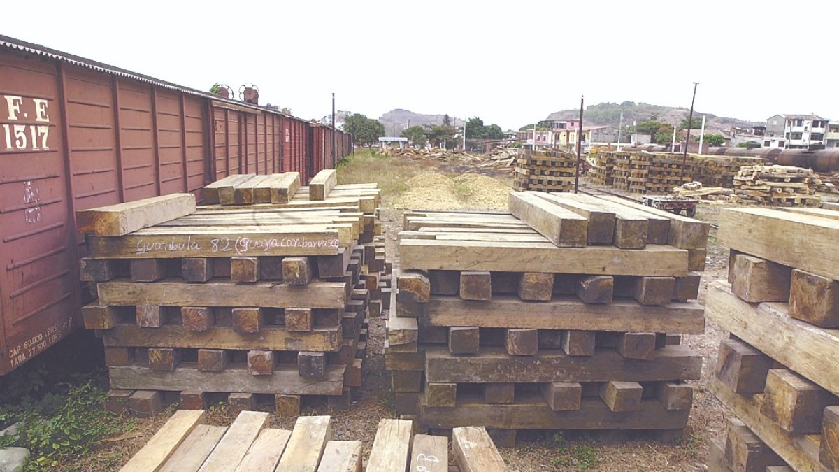 Los 'durmientes' son los elementos transversales que sirven para mantener unidos los dos carriles