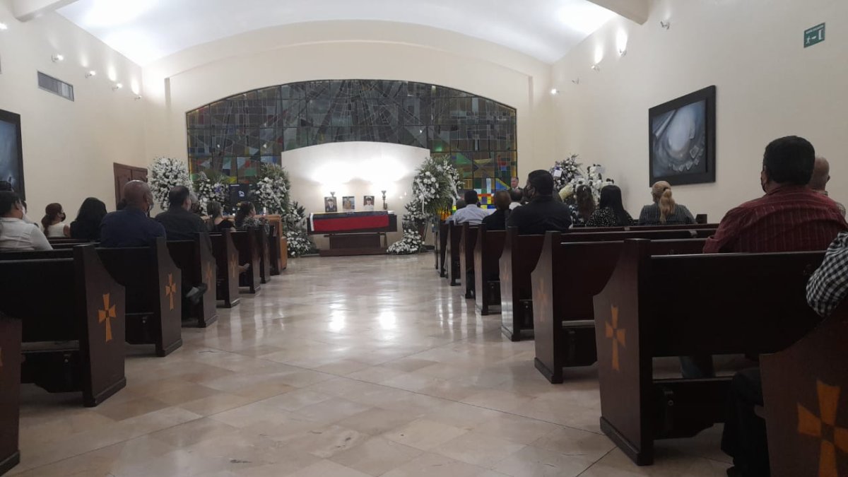 Los restos del periodista en la sala 3 del Camposanto Parque de la Paz.