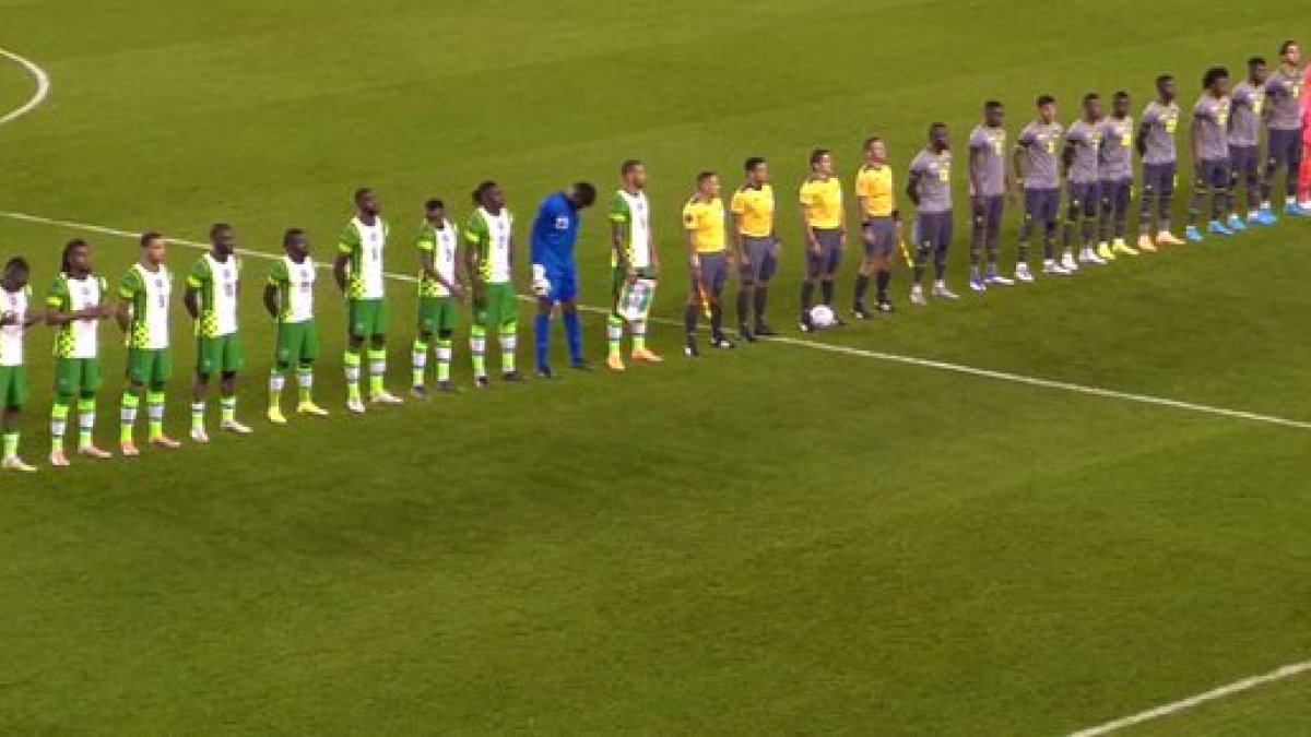Ecuador vence a Nigeria en el primer tiempo con gol de Pervis Estupiñán.