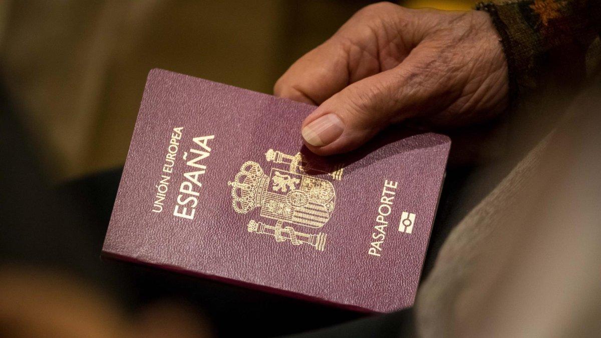Imagen de archivo de un pasaporte español