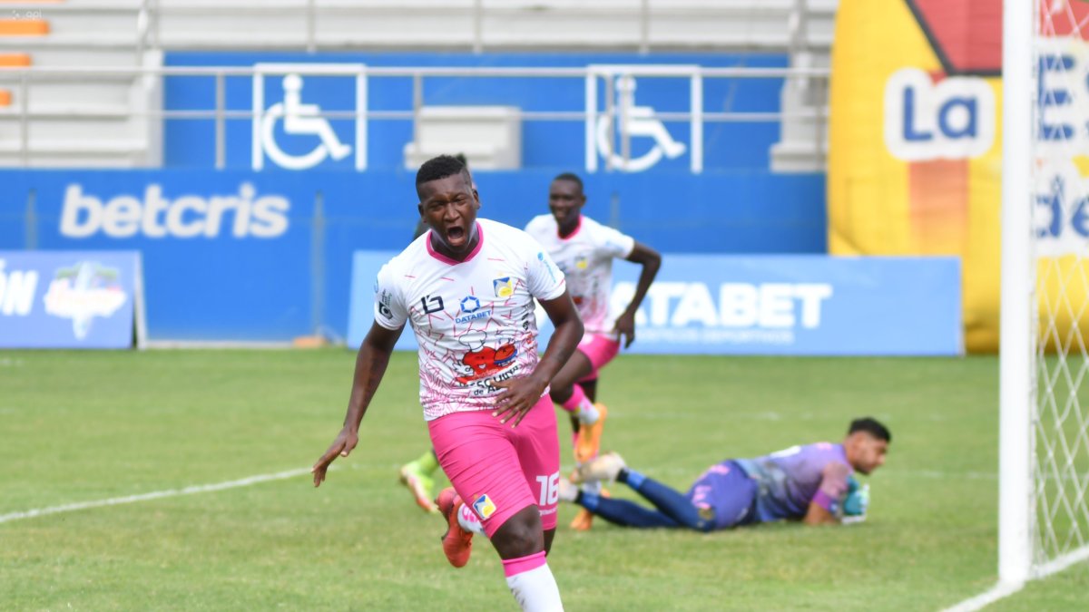 El Degollador Cifuente dejará Delfín para regresar a Barcelona, equipo del que es hincha.