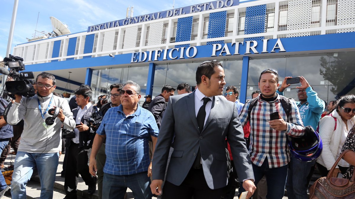 El legislador por UNES, Ronny Aleaga, en una actividad pública.