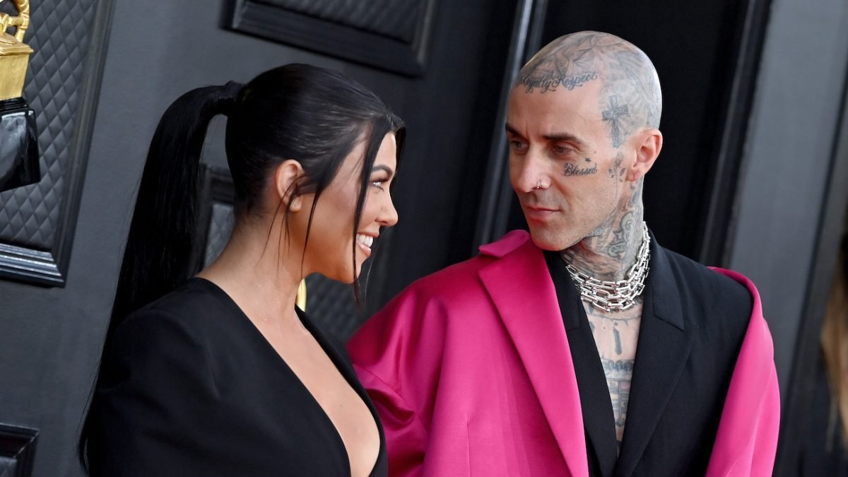 La singular pareja está intentando cualquier método para procrear el que sería su primer hijo como matrimonio.