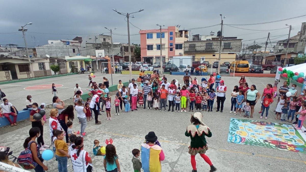 Los chicos realizan una serie de juegos con los que abordan temáticas distintas.
