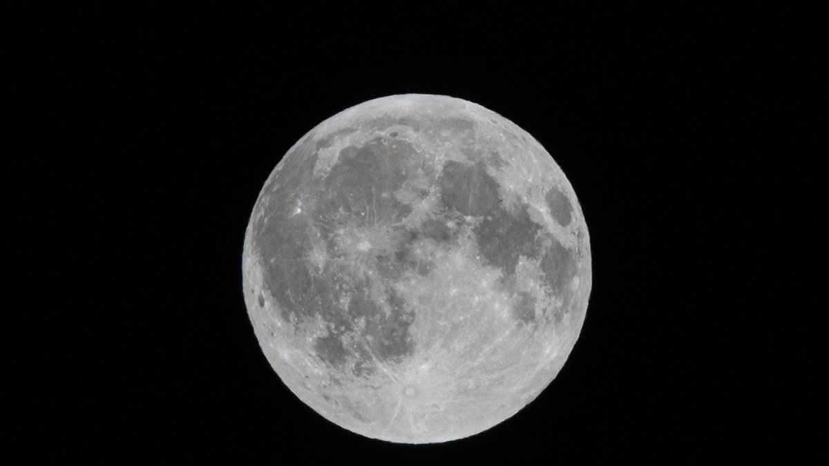 Vista de la Luna llena, en una fotografía de archivo