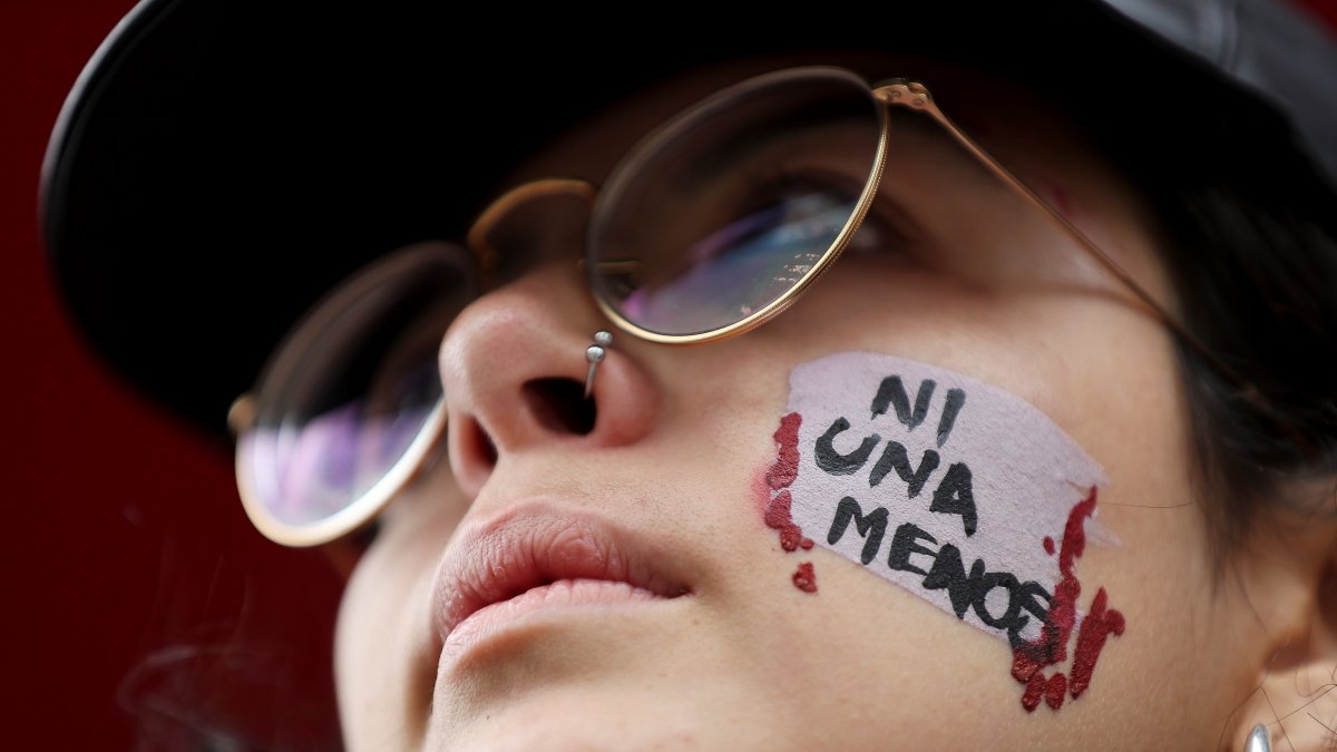 Mujeres ecuatorianas organiza un plantón y marchas contra la violencia de género en varias ciudades del país. Fotografía de archivo.