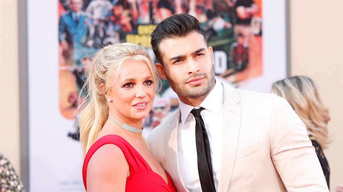 La cantante estadounidense Britney Spears y su novio Sam Asghari