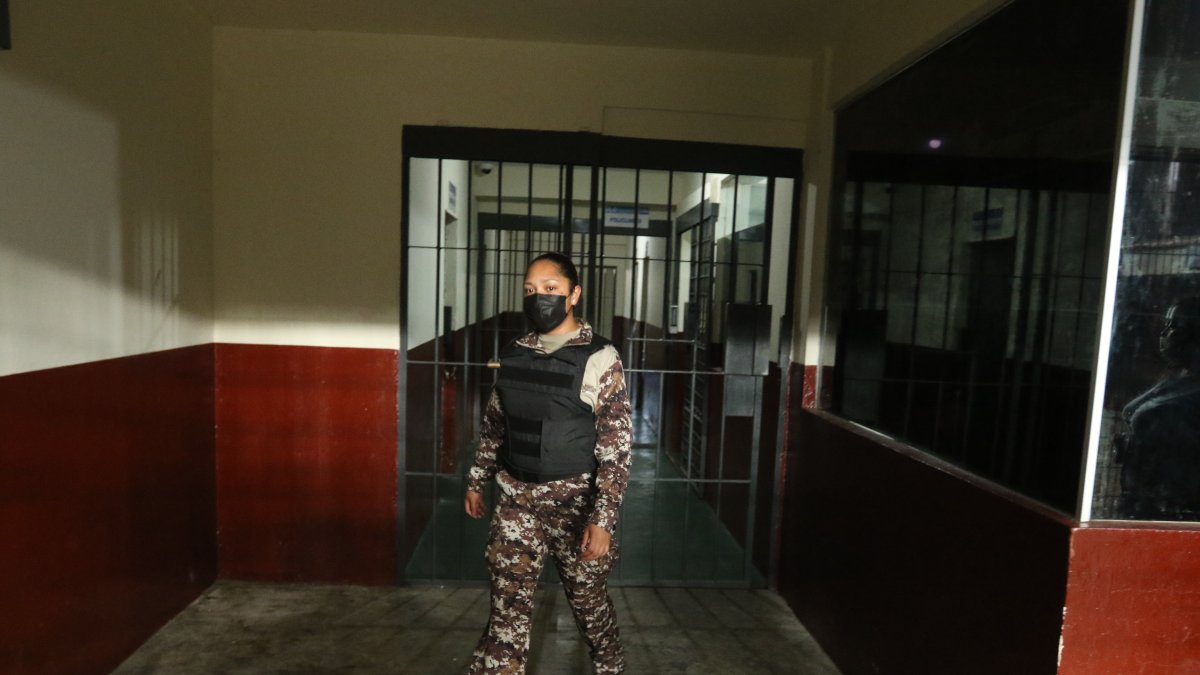 Cifra. Los aspirantes que se gradúen como guías penitenciarios tendrán una remuneración mensual de $ 817.