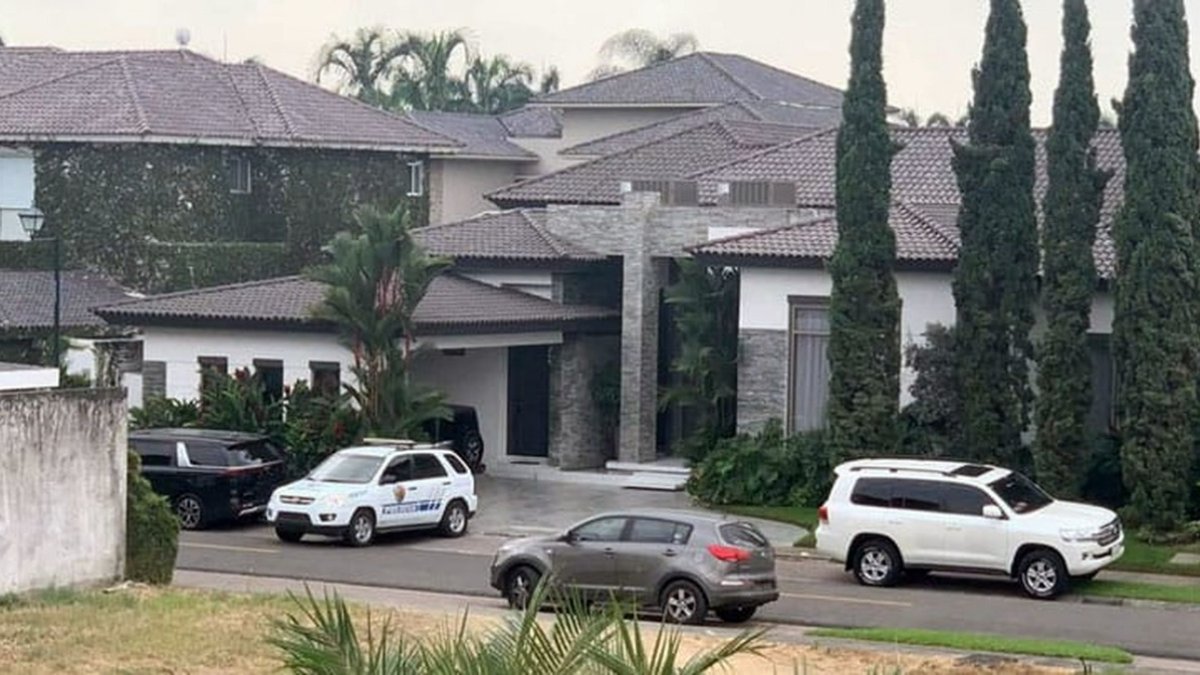 Esta es la mansión allanada a Leandro Norero. La Policía confirmó que perteneció a Xavier Jordan, prófugo de la justicia ecuatoriana.