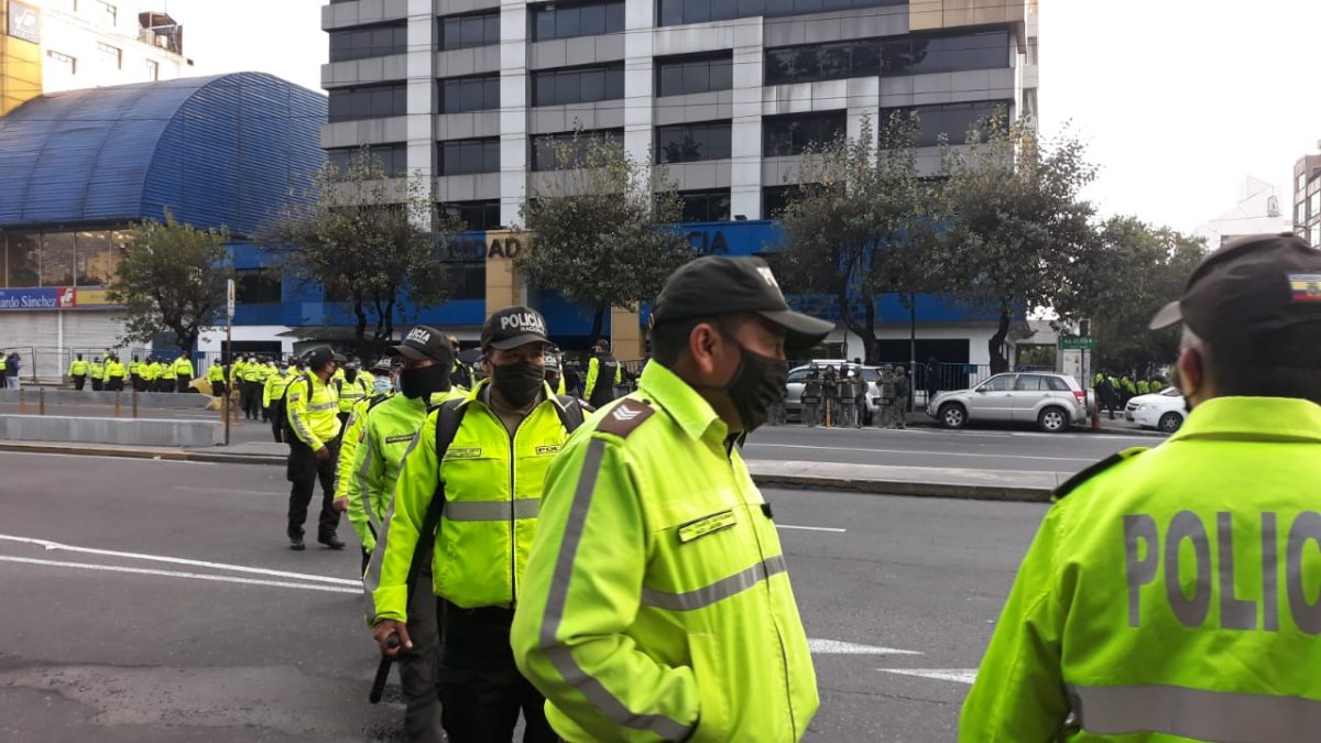 Resguardo. Los accesos a la Unidad de Flagrancia permanecen cerrados desde antes de las 06:00 de este 14 de junio.