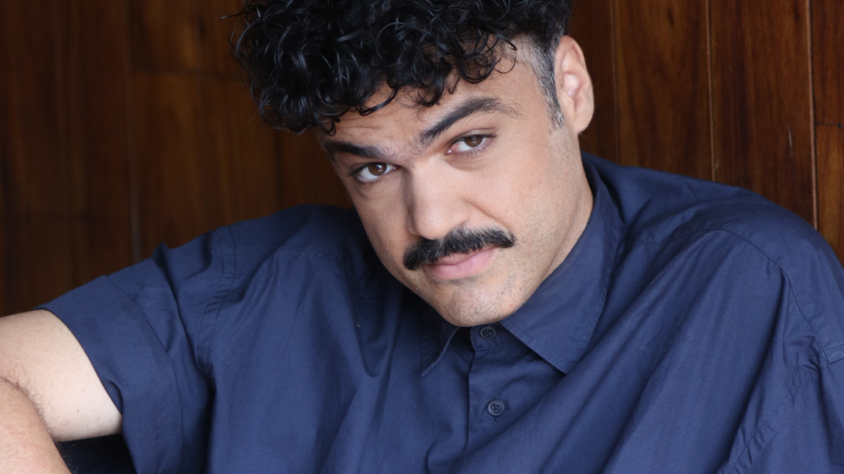 Álex Ferreira para el lente de EXPRESIONES.