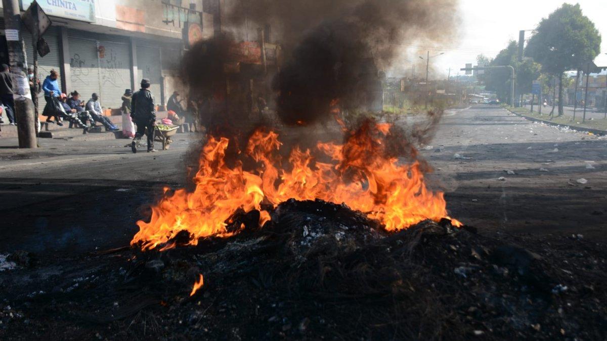 En el sector de Cutuglagua en Mejía, sur de Quito, las manifestaciones continúan.