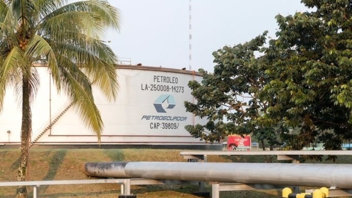 El derrame de petróleo provocó la contaminación del río Teteye, aledaño a las instalaciones y sus afluentes.