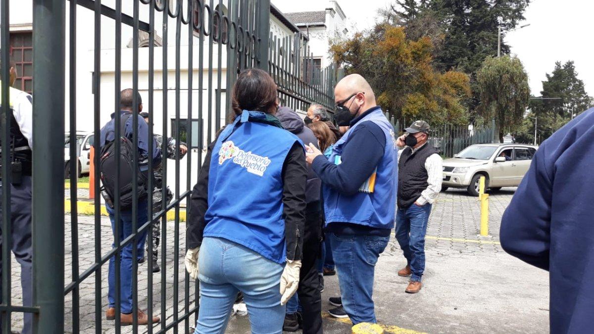 Presencia. Funcionarios de la Defensoría del Pueblo, Mies, Salud, acudieron a la Casa de la Cultura.