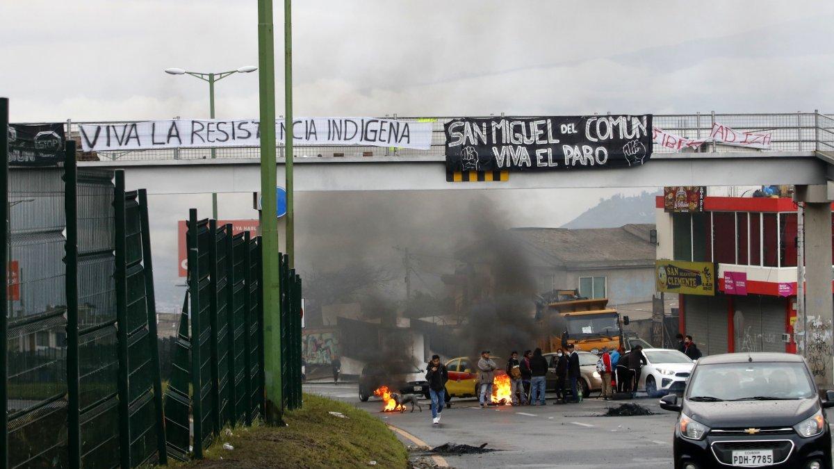 Referencia. Las movilizaciones han cerrado de manera indefinida varios accesos viales en la sierra centro.