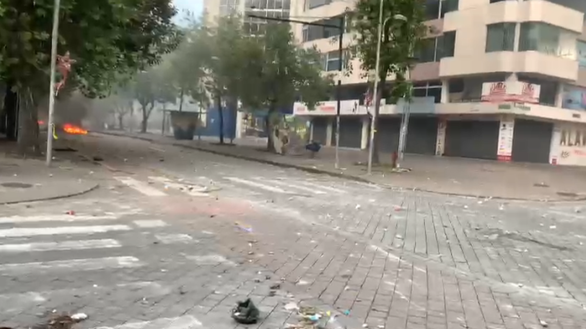 Manifestantes en la avenida Amazonas y Patria han sido dispersados.