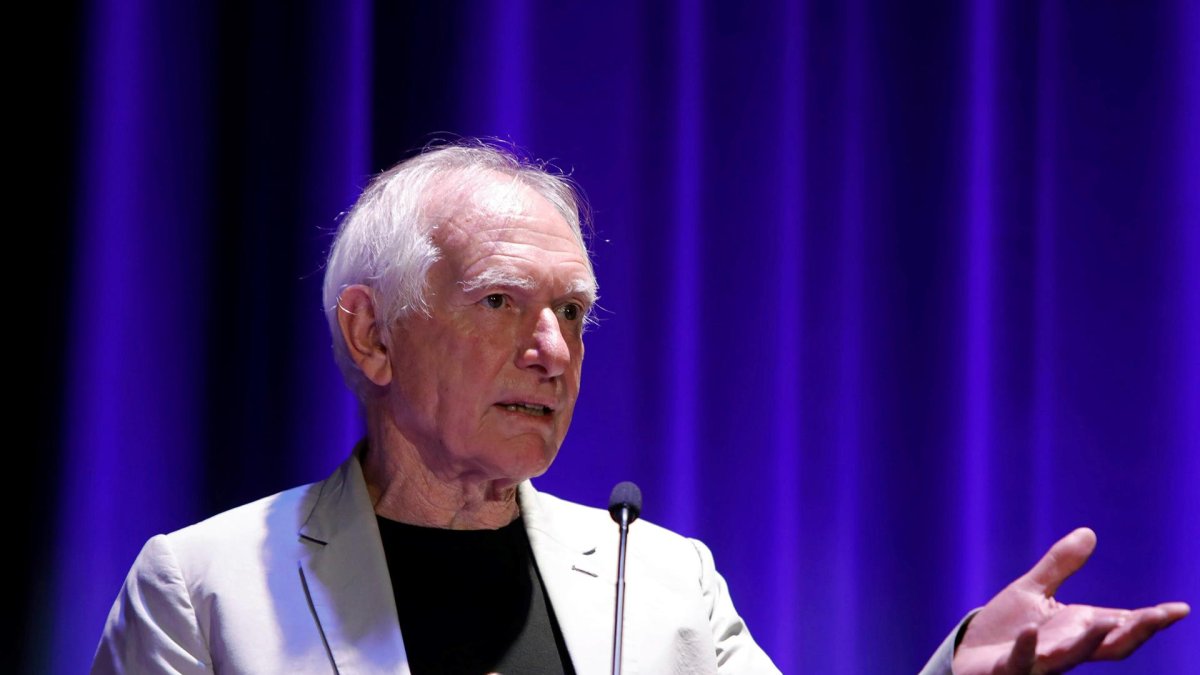 El director australiano Peter Weir